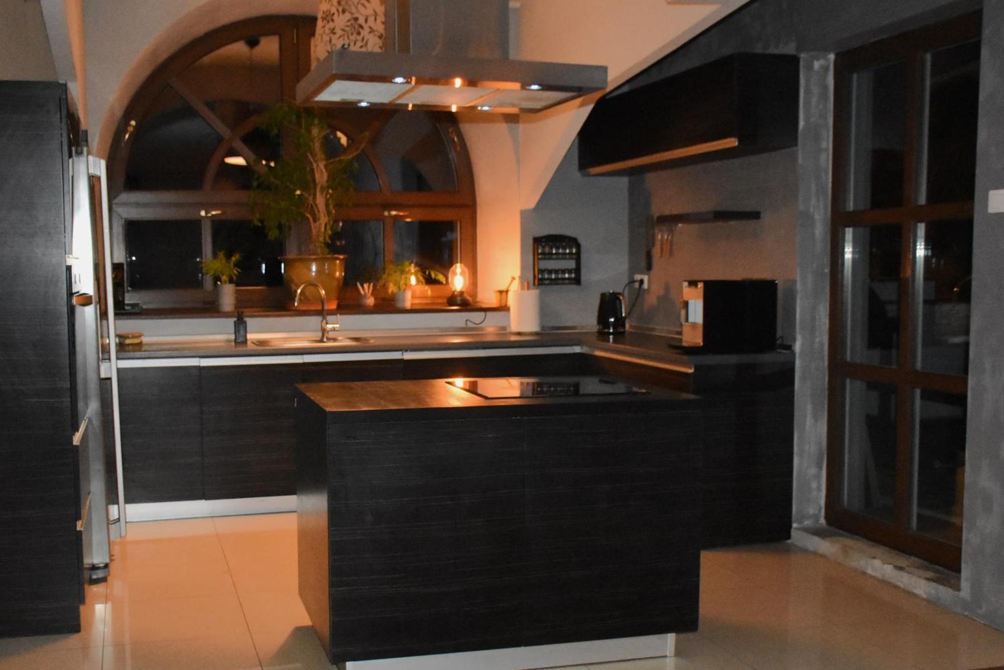 Manufaktura Bakery, Penthouse 200M, Prywatna Kamienica, Parking Strzezony Apartment วูดช์ ภายนอก รูปภาพ